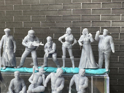 Double G 1:64 Miniature Human Figures - Unpainted - great for Dioramas - Made in the USA LOT 753 Miniature 1.10 Misc Figures