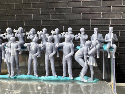 Double G 1:64 Miniature Human Figures - Unpainted - great for Dioramas - Made in the USA LOT 756 Miniature 1.10 Musicians