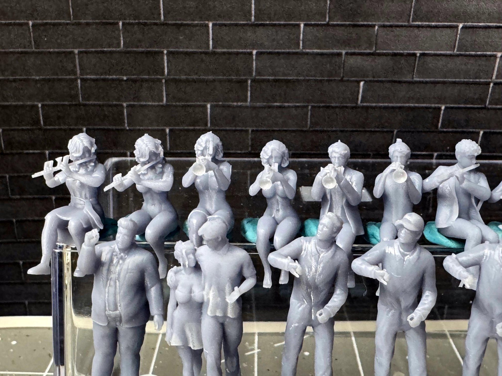 Double G 1:64 Miniature Human Figures - Unpainted - great for Dioramas - Made in the USA LOT 756 Miniature 1.10 Musicians