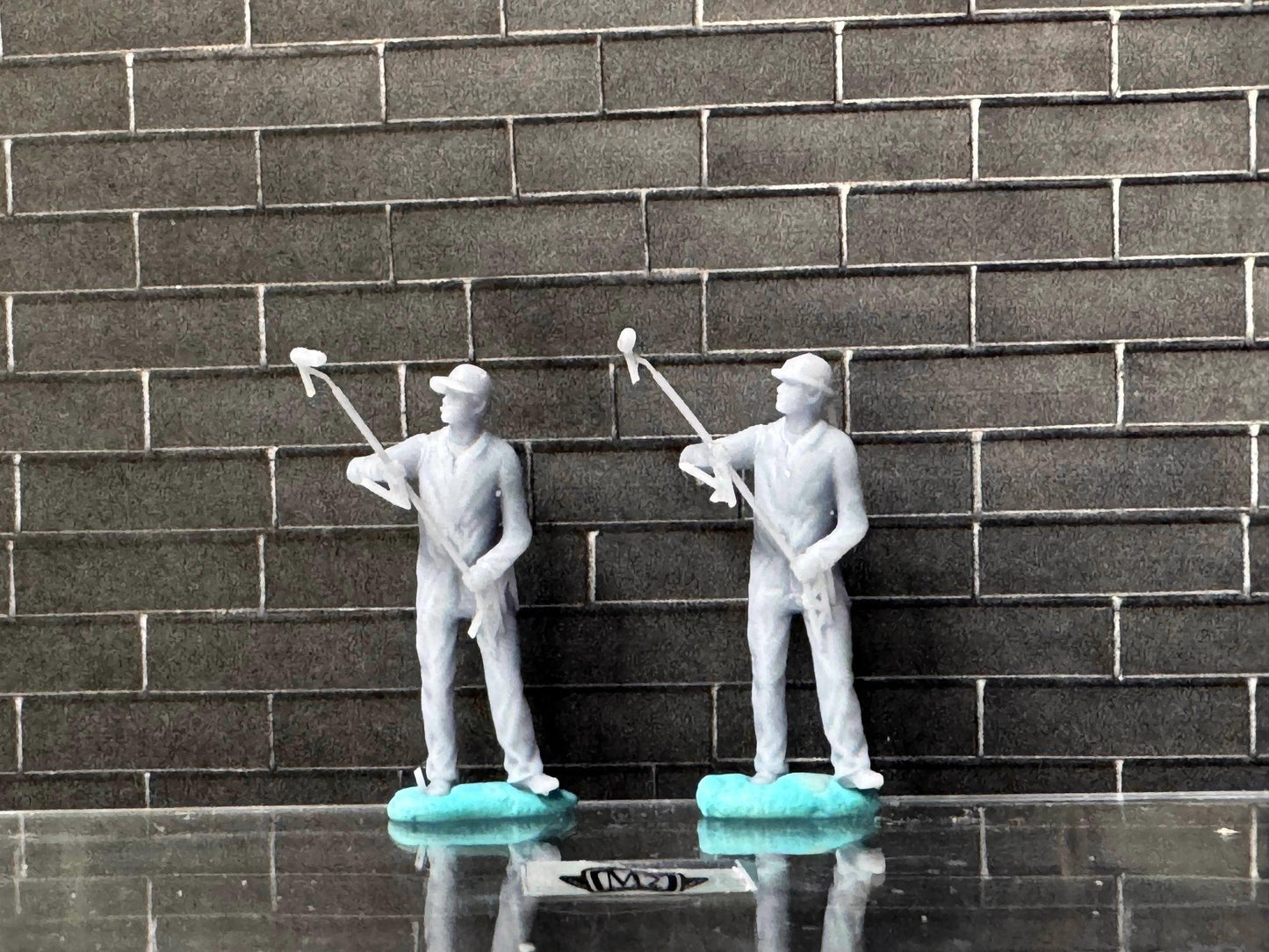 Double G 1:64 Miniature Human Figures - Unpainted - great for Dioramas - Made in the USA LOT 756 Miniature 1.10 Musicians