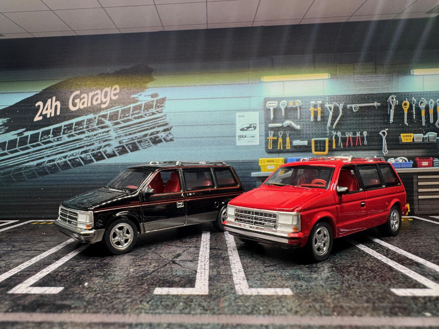 1-64 Scale / S-Scale 1989 Dodge Caravan Turbo- 2 Colors - Great For Dioramas & Diecast Photography (AW)