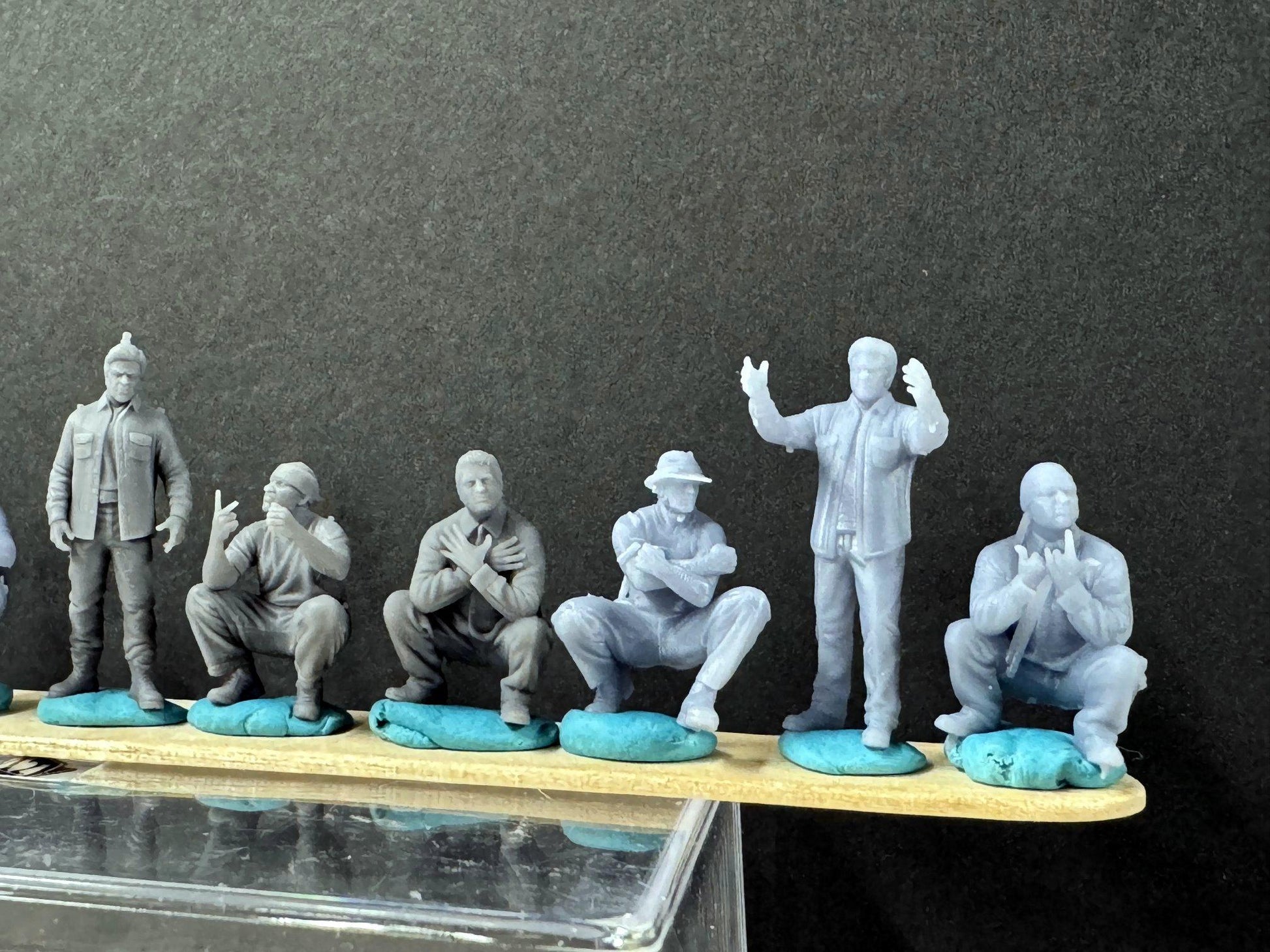 1:64 Scale Vatos Locos - Highly Detailed Unpainted Resin People for Dioramas, Diecast Photography-Made in USA