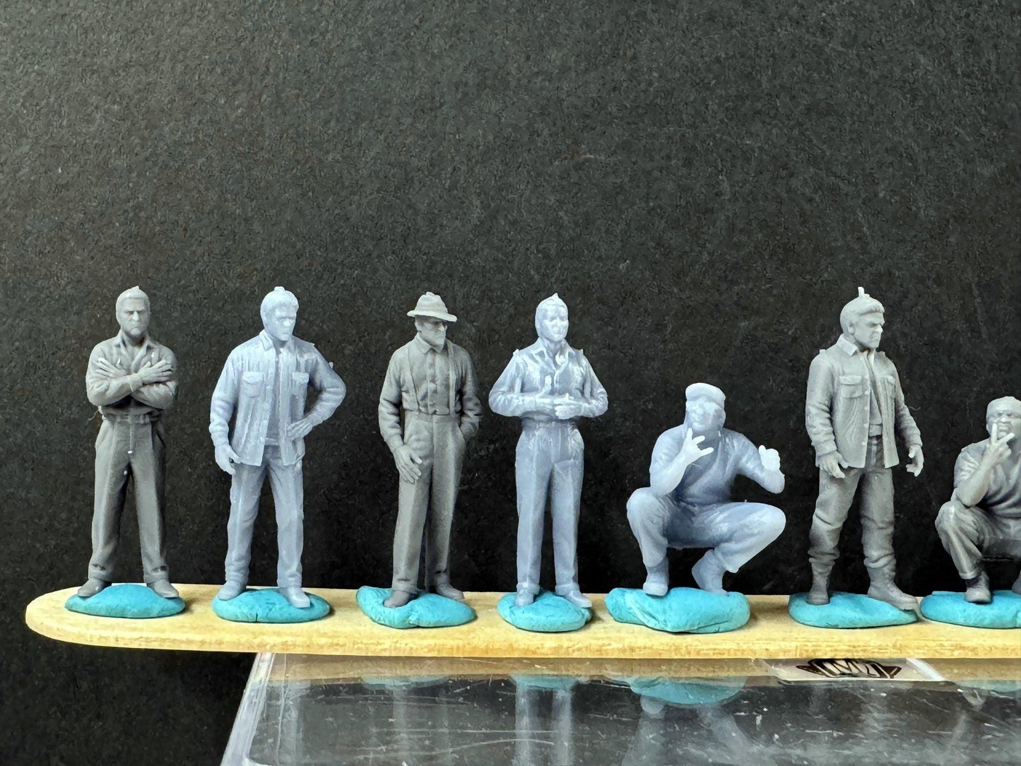1:64 Scale Vatos Locos - Highly Detailed Unpainted Resin People for Dioramas, Diecast Photography-Made in USA