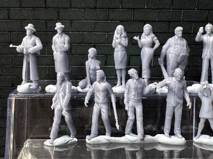 Double G 1:64 Miniature Human Figures - Unpainted - great for Dioramas - Made in the USA LOT 761 Miniature 1.10