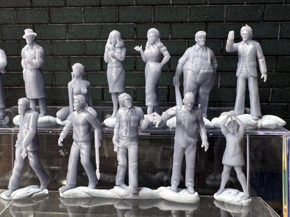 Double G 1:64 Miniature Human Figures - Unpainted - great for Dioramas - Made in the USA LOT 761 Miniature 1.10