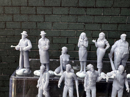 Double G 1:64 Miniature Human Figures - Unpainted - great for Dioramas - Made in the USA LOT 761 Miniature 1.10