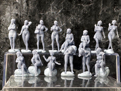 Double G 1:64 Miniature Human Figures - Unpainted - great for Dioramas - Made in the USA LOT 764 Miniature 1.10