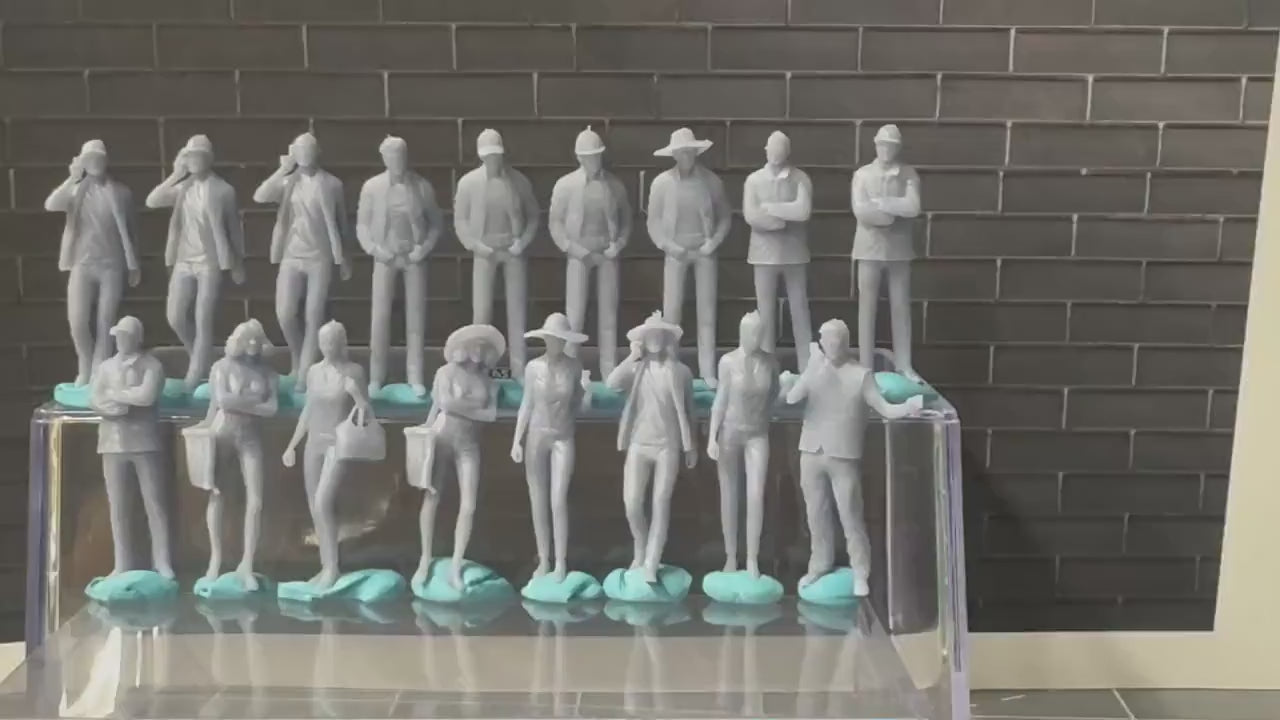 Double G 1:64 Miniature Human Figures - Unpainted - great for Dioramas - Made in the USA LOT 689 Miniature 1.10
