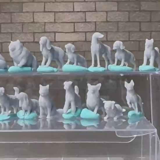 Double G 1:64 Miniature Human Figures - Unpainted - great for Dioramas - Made in the USA LOT 721 Miniature 1.10 Various Dogs