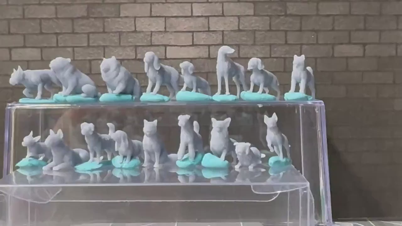 Double G 1:64 Miniature Human Figures - Unpainted - great for Dioramas - Made in the USA LOT 721 Miniature 1.10 Various Dogs