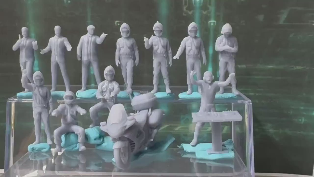 Double G 1:64 Miniature Human Figures - Unpainted - great for Dioramas - Made in the USA LOT 693 Miniature 1.10 Misc People