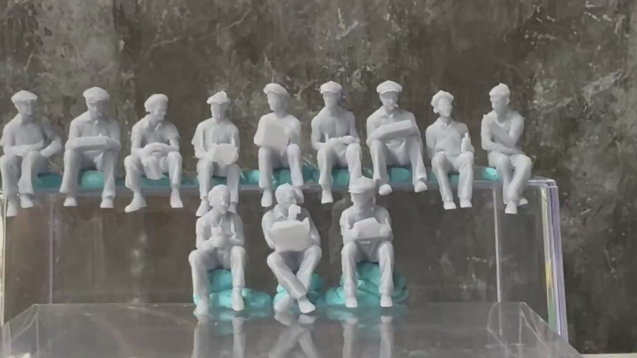 Double G 1:64 Miniature Human Figures - Unpainted - great for Dioramas - Made in the USA LOT 692 Miniature 1.10 Construction Break