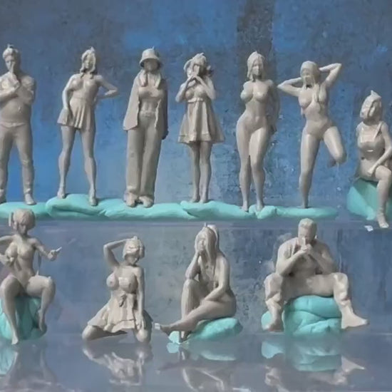 Double G 1:64 Miniature Human Figures - Unpainted - great for Dioramas - Made in the USA LOT 703 Miniature 1.10 Misc People