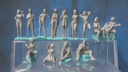 Double G 1:64 Miniature Human Figures - Unpainted - great for Dioramas - Made in the USA LOT 703 Miniature 1.10 Misc People