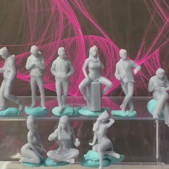 Double G 1:64 Miniature Human Figures - Unpainted - great for Dioramas - Made in the USA LOT 697 Miniature 1.10 Misc People