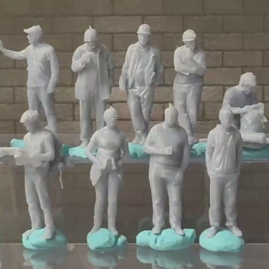 Double G 1:64 Miniature Human Figures - Unpainted - great for Dioramas - Made in the USA LOT 700 Miniature 1.10 Misc People