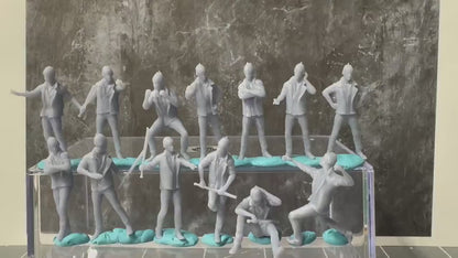 Double G 1:64 Miniature Human Figures - Unpainted - great for Dioramas - Made in the USA LOT 691 Miniature 1.10 Criminals